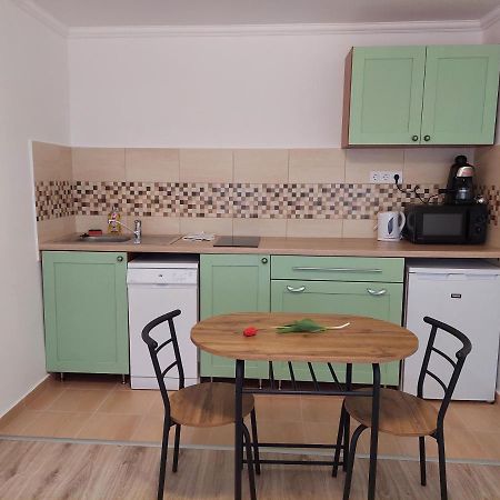 Appartamento Szent Bernat Vendeghaz Veszprém Esterno foto
