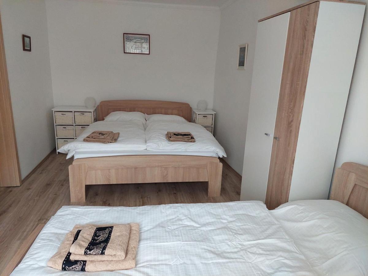 Appartamento Szent Bernat Vendeghaz Veszprém Esterno foto